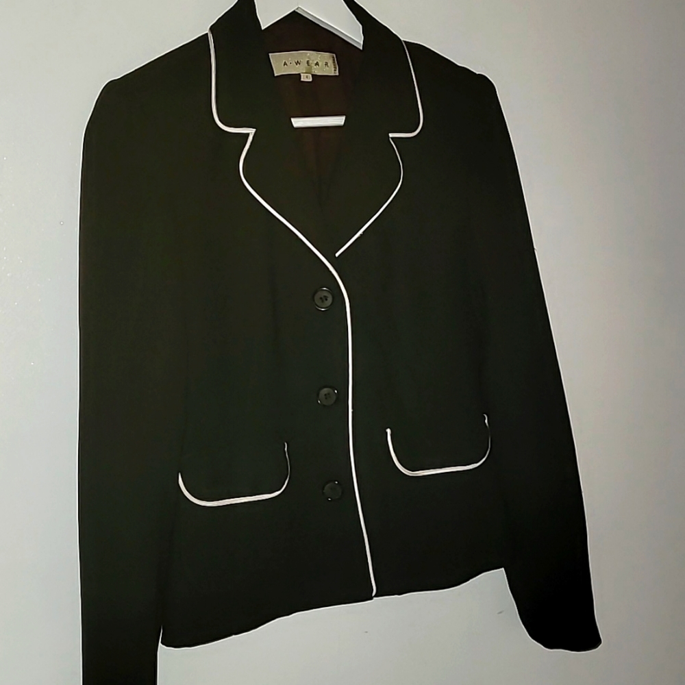 Awear Ladies suit Jacket Size 4